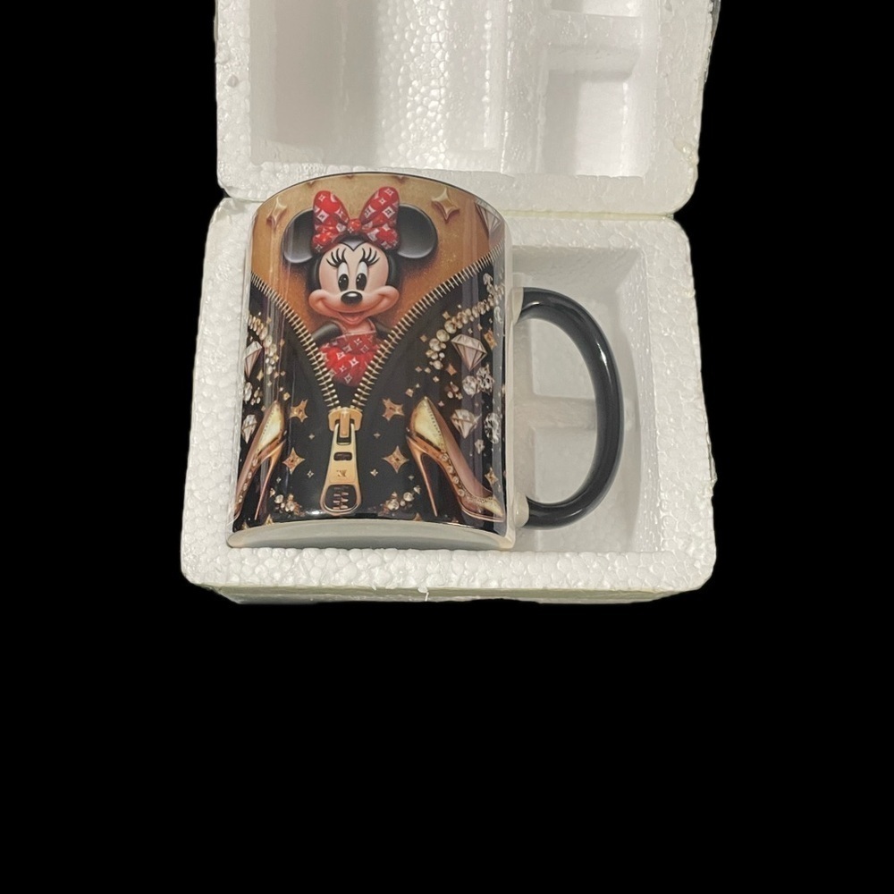 Minnie Mouse Mug Black Red